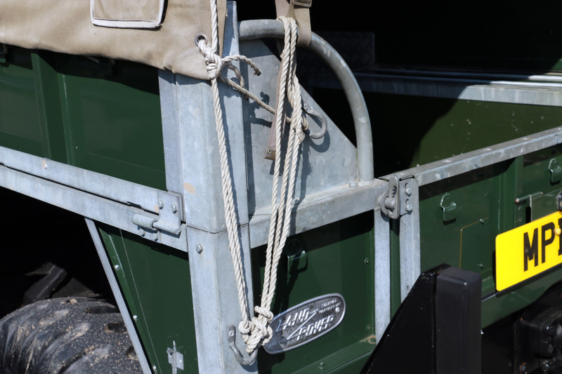 Illustration for article titled What It's Like Driving This Military-Only Forward Control Land Rover 101